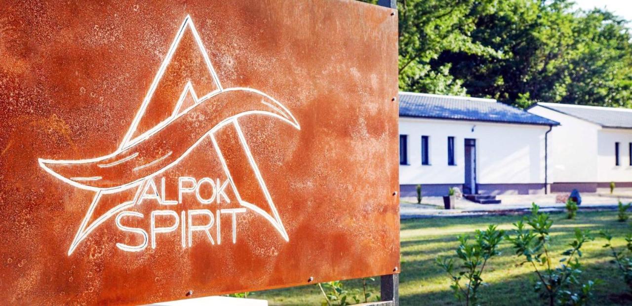 Alpok - Spirit Apartman Park Kőszeg Buitenkant foto